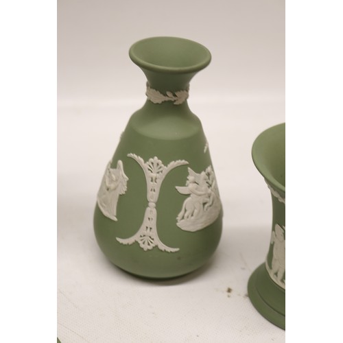 825 - Collection of Wedgwood Jasperware; three green vases, max H13cm; trinket box; Christmas plates from ... 