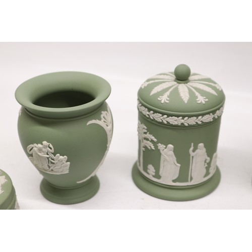 825 - Collection of Wedgwood Jasperware; three green vases, max H13cm; trinket box; Christmas plates from ... 