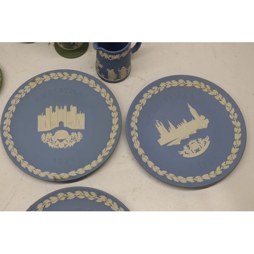 825 - Collection of Wedgwood Jasperware; three green vases, max H13cm; trinket box; Christmas plates from ... 