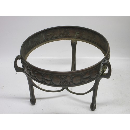 Assorted metalware incl. Gueury French Force/Forge scales, 10 Kilos ...