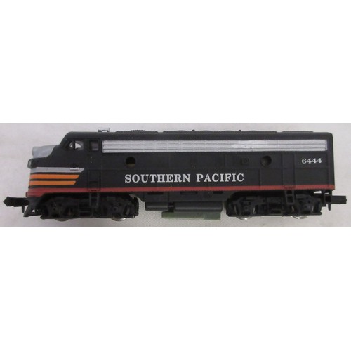27 - Eight boxed American N gauge electric diesel locomotive models from Bachmann, Arnold, Atlas etc., al... 