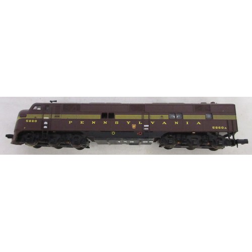 28 - Ten boxed N gauge American electric steam locomotive models from Atlas and Life Like incl. 'Union Pa... 