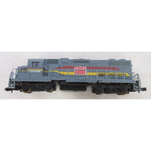 28 - Ten boxed N gauge American electric steam locomotive models from Atlas and Life Like incl. 'Union Pa... 