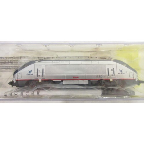 34 - Collection of N gauge 'Amtrak' loco, boxcars and coaches, mostly by Con-Cor to incl. HHP-8 Loco (DCC... 