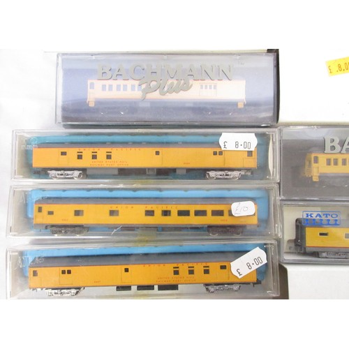 36 - Assorted collection of boxed N gauge railway coaches from various makers incl. Bachmann, Atlas, Riva... 