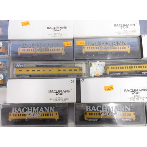 36 - Assorted collection of boxed N gauge railway coaches from various makers incl. Bachmann, Atlas, Riva... 