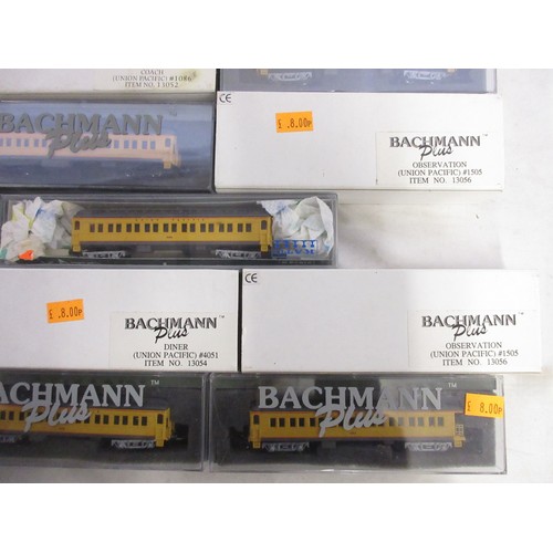 36 - Assorted collection of boxed N gauge railway coaches from various makers incl. Bachmann, Atlas, Riva... 
