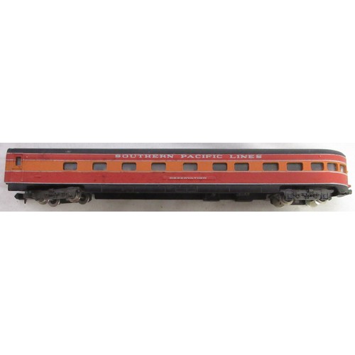 36 - Assorted collection of boxed N gauge railway coaches from various makers incl. Bachmann, Atlas, Riva... 