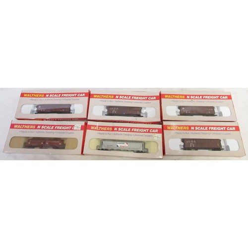 41 - Assorted collection of mostly boxed American N gauge rolling stock from Bachmann (1860 Old Timers), ... 