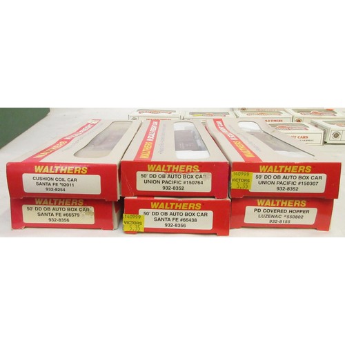 41 - Assorted collection of mostly boxed American N gauge rolling stock from Bachmann (1860 Old Timers), ... 