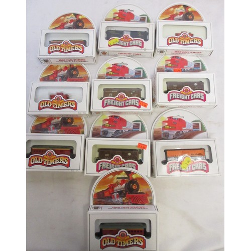 41 - Assorted collection of mostly boxed American N gauge rolling stock from Bachmann (1860 Old Timers), ... 