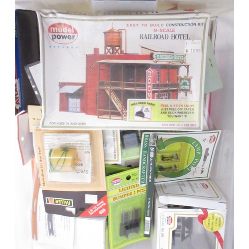 47 - Collection of mostly N gauge model railway accessories in storage drawers to incl. Model Power track... 