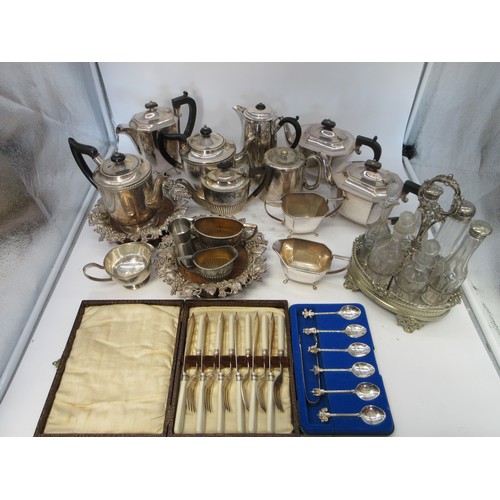 922 - A good collection of silverplated wares incl. Atkin Bros Sheffield coffee pot, James Pinder & Co She... 