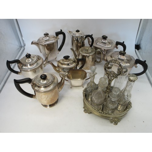 922 - A good collection of silverplated wares incl. Atkin Bros Sheffield coffee pot, James Pinder & Co She... 