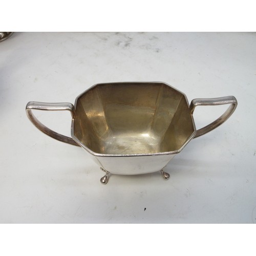 922 - A good collection of silverplated wares incl. Atkin Bros Sheffield coffee pot, James Pinder & Co She... 