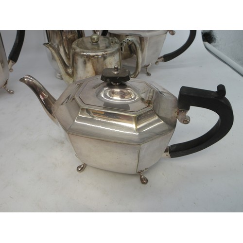 922 - A good collection of silverplated wares incl. Atkin Bros Sheffield coffee pot, James Pinder & Co She... 