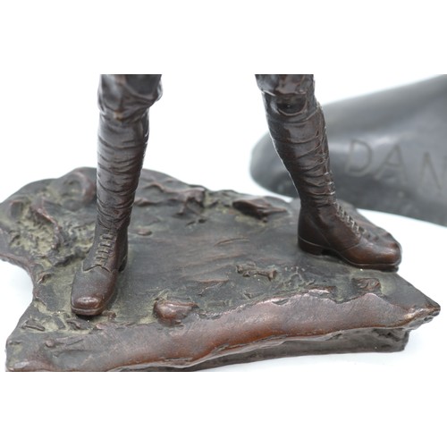 727 - Bronzes, cast bronze First World War soldier, hollow bronze 'dantes' bust, and bronze hand on on pli... 