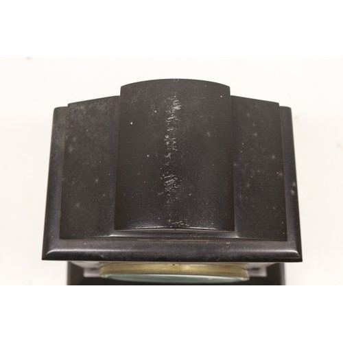 919 - French slate and variegated marble mantle clock, 4 1/4