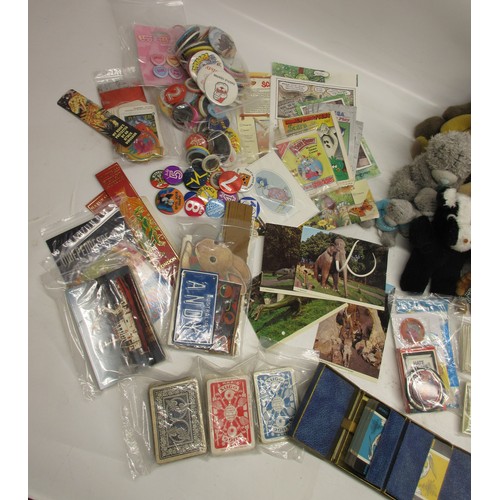 992 - Collection of teddy bears, badges and playing cards; incl. TY Beenie Babies, with tags - Scoop, Ring... 
