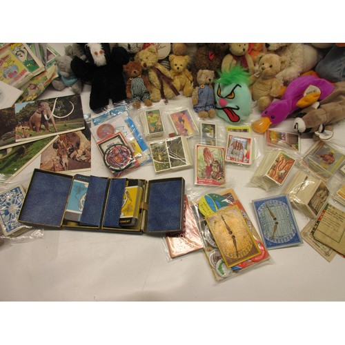 992 - Collection of teddy bears, badges and playing cards; incl. TY Beenie Babies, with tags - Scoop, Ring... 