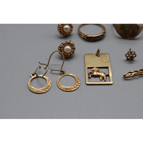 33 - Mixed Hallmarked 9ct yellow gold jewellery comprised of three 9ct yellow gold rings (all damaged) va... 