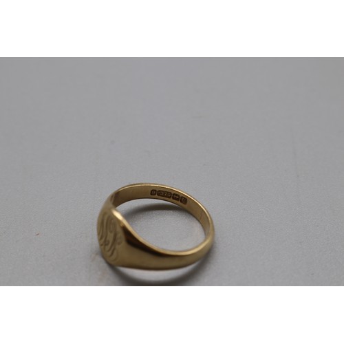 29 - A lot of three hallmarked 9ct yellow gold signet rings, comprising an oval head signet engraved “JCW... 