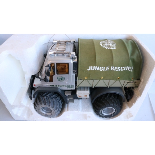 Mixed collection of boxed and unboxed car and vehicle models, various ...