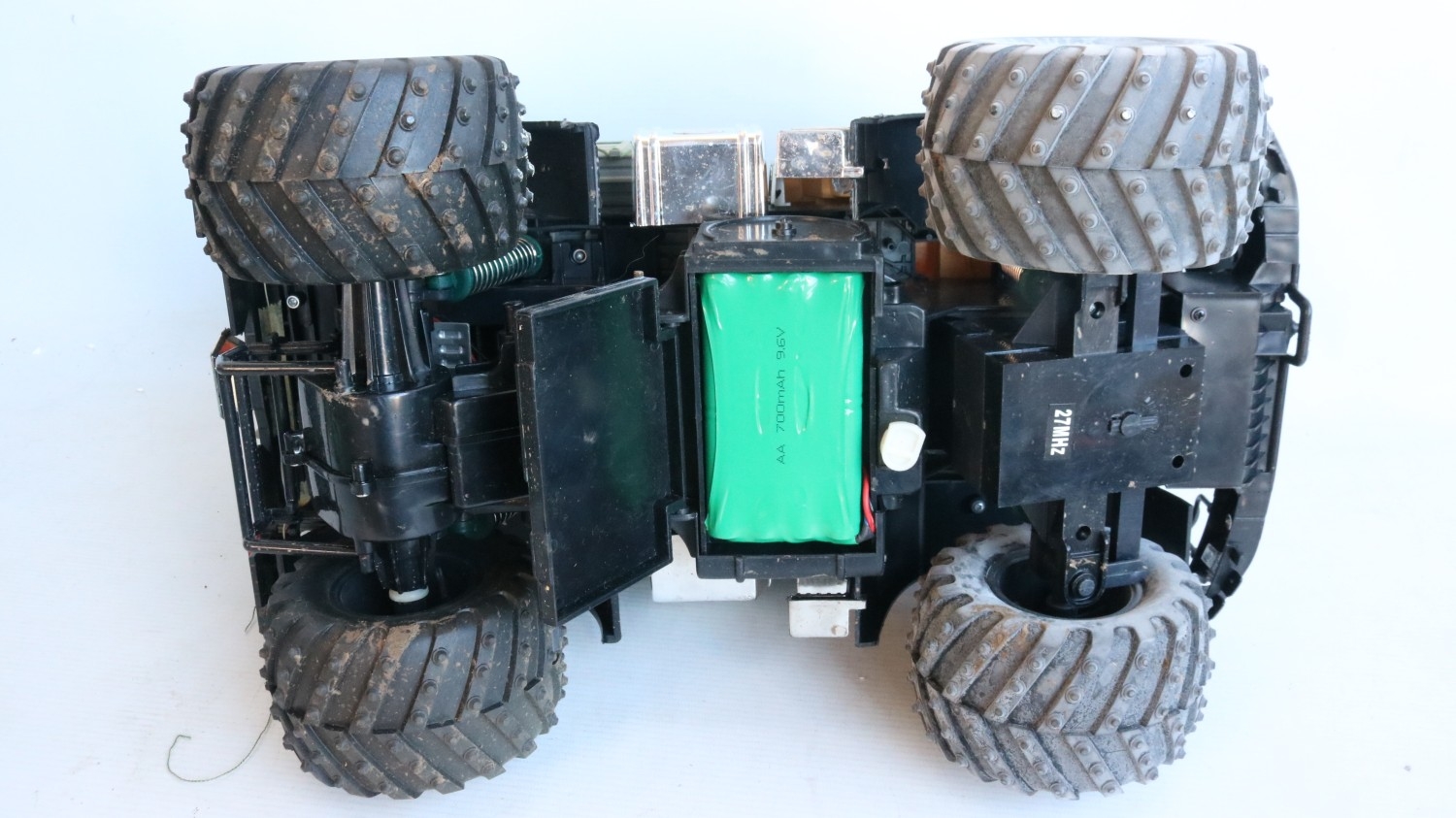 Mixed collection of boxed and unboxed car and vehicle models, various ...