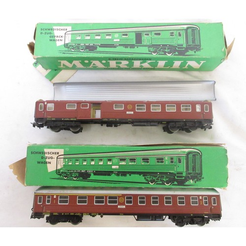 Marklin HO gauge set 3200 (made in Western Germany), with electric ...