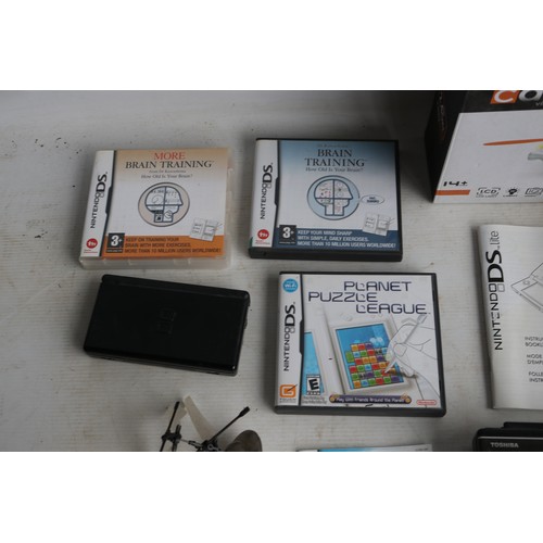 913 - Nintendo Gameboy in original box, 2 Gameboy games, Nintendo DS (No Charger), TX Juice Hover Copter P... 