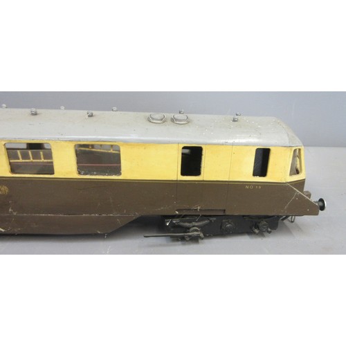 38 - 2x O gauge Great Western Railway (GWR) Railway AEC Diesel Railcars 1x by Lima, 1x 'Express Parcels (... 