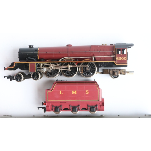 1 - Hornby OO gauge R1038 'Orient Express' train set with BR lined green 4-6-2 United States Lines Merch... 