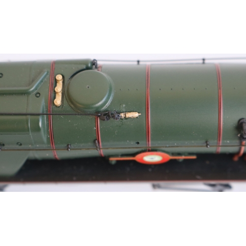 1 - Hornby OO gauge R1038 'Orient Express' train set with BR lined green 4-6-2 United States Lines Merch... 