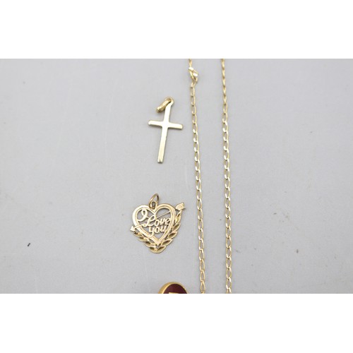 36 - Mixed lot of 9ct yellow gold comprised of a CZ heart pendant on stamped 9ct yellow gold chain, a 9ct... 