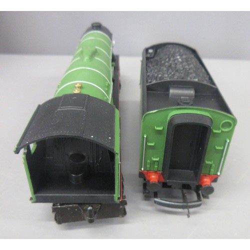 10E - Two Hornby OO gauge Electric Train Sets (both in R824-9140 00-510 boxes) 1x comprising of LNER Class... 