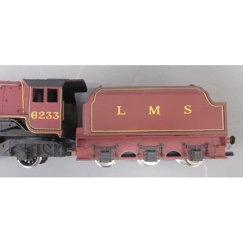 10E - Two Hornby OO gauge Electric Train Sets (both in R824-9140 00-510 boxes) 1x comprising of LNER Class... 
