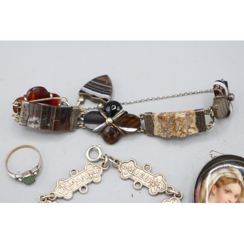 56 - Mixed lot of silver jewellery and accessories, comprising a hallmarked sterling silver 