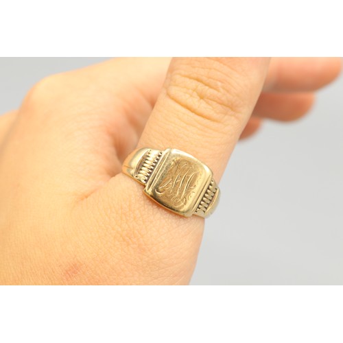 44 - Hallmarked 9ct yellow gold square-head engraved signet ring, with initial engraving showing wear to ... 