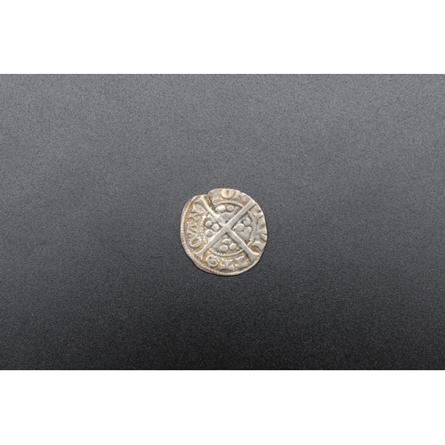 52 - Edward II (1307-27) Long Cross Penny
Bradleys shipping £22.00 plus vat (UK Only)