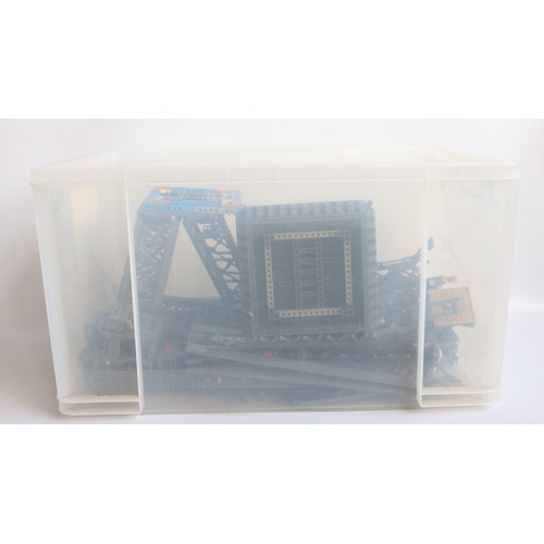  Previously built Lego 10307 Eiffel Tower, set has been partially dismantled but did originally appea... 