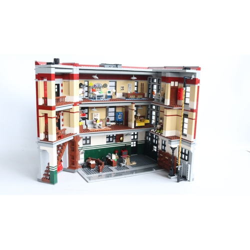  Built Lego 75827 Ghostbusters Firehouse in excellent condition, no colour fading/yellowing etc. note... 