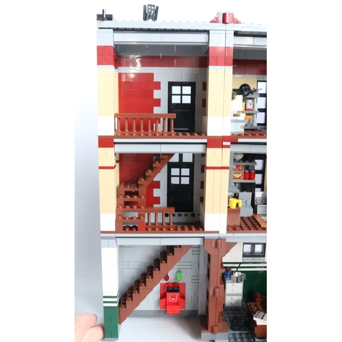  Built Lego 75827 Ghostbusters Firehouse in excellent condition, no colour fading/yellowing etc. note... 