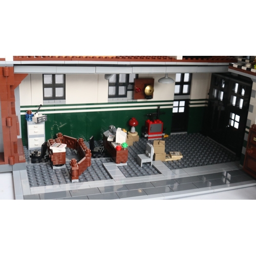 Built Lego 75827 Ghostbusters Firehouse in excellent condition, no colour fading/yellowing etc. note... 