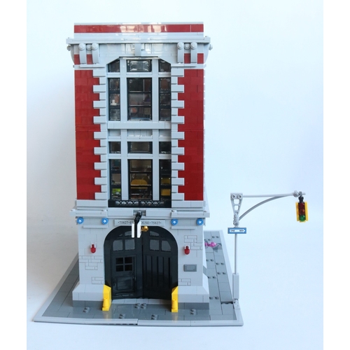  Built Lego 75827 Ghostbusters Firehouse in excellent condition, no colour fading/yellowing etc. note... 