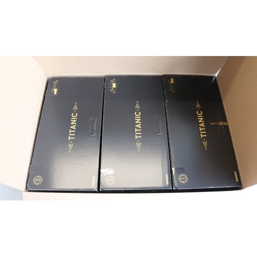  Built Lego 10294 Titanic in excellent condition with good condition box and instruction manuals (som... 