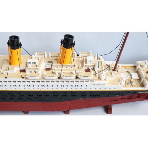  Built Lego 10294 Titanic in excellent condition with good condition box and instruction manuals (som... 
