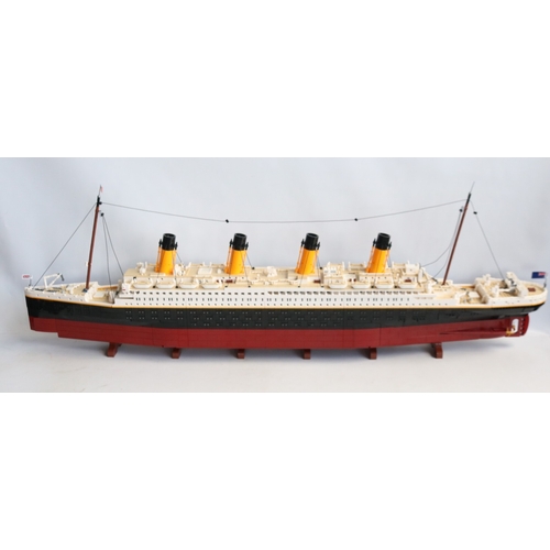  Built Lego 10294 Titanic in excellent condition with good condition box and instruction manuals (som... 