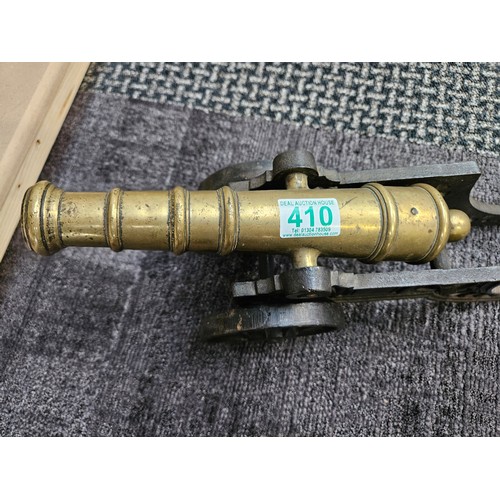 410 - 1 x Large brass cannon 

45cm total length x 21cm high