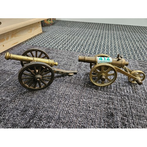 412 - 2 x Small brass cannons