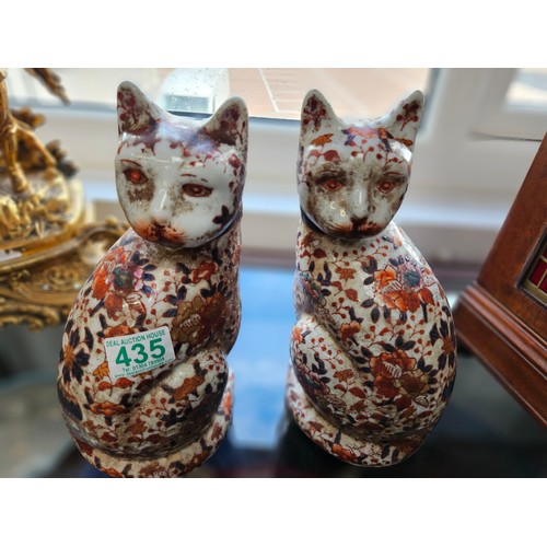 435 - 2 x Japanese Amari style cats 

26cm high